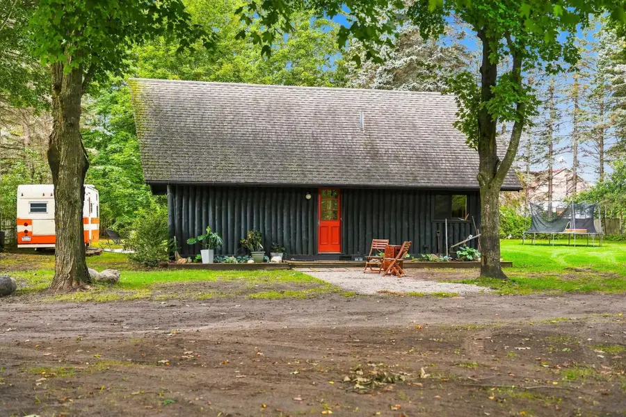 109 E South, Mesick, MI 49668 - #3
