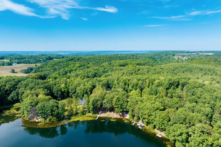 2465 Chandler RD, Traverse City, MI 49696 - #2