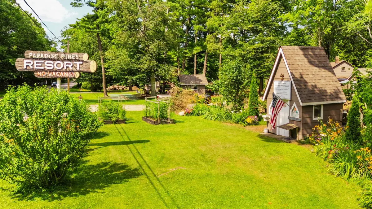 917 S Bayshore DR, Elk Rapids, MI 49629 - #1