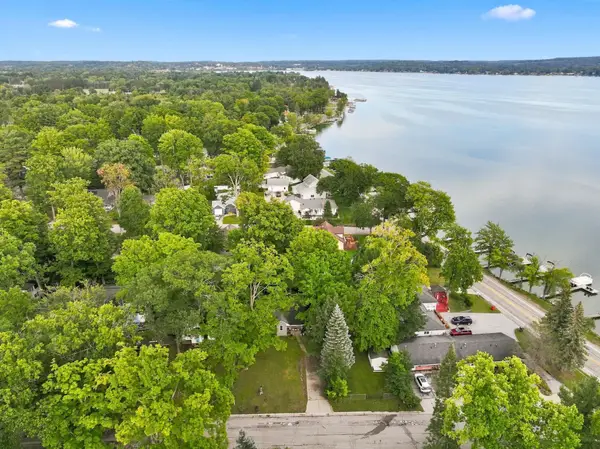 116 Huron, Cadillac, MI 49601