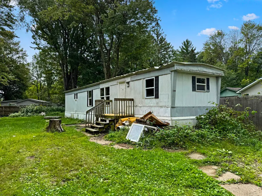 197 Arbutus, Cadillac, MI 49601 - #2