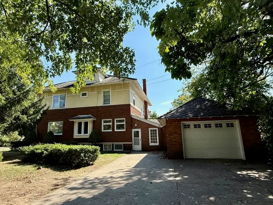 513 E Cass ST, Cadillac, MI 49601 - #2