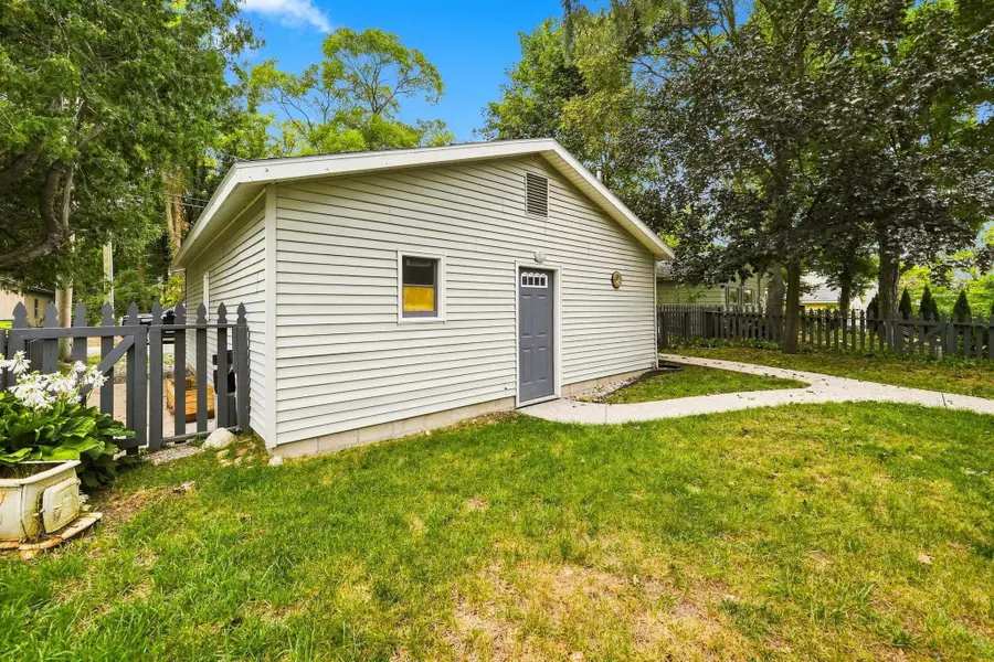 429 Monroe, Traverse City, MI 49684 - #2