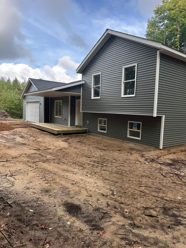 17776 Fewins RD, Interlochen, MI 49643