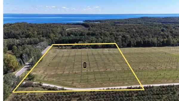 Parcel D N Omena Rise, Northport, MI 49670