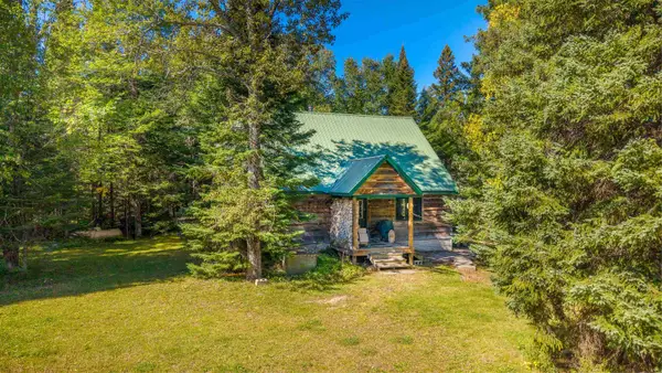 39670 W Tahquamenon River, Hulbert, MI 49748