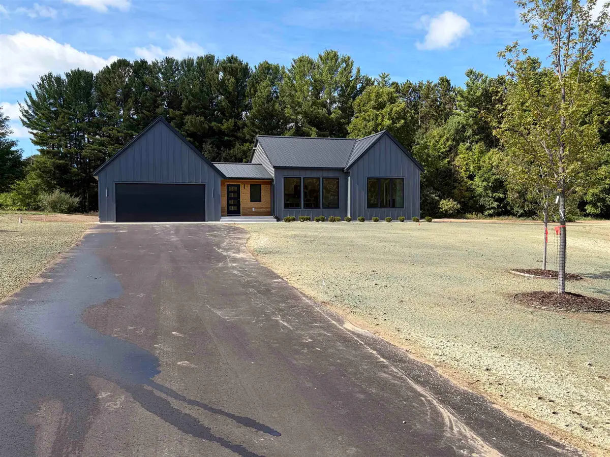 4107 Fireside TRL, Long Lake, MI 49685 - #1