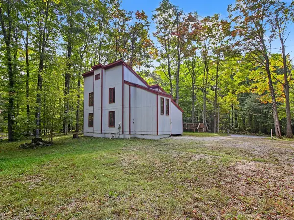 5830 Schreck, Bellaire, MI 49615