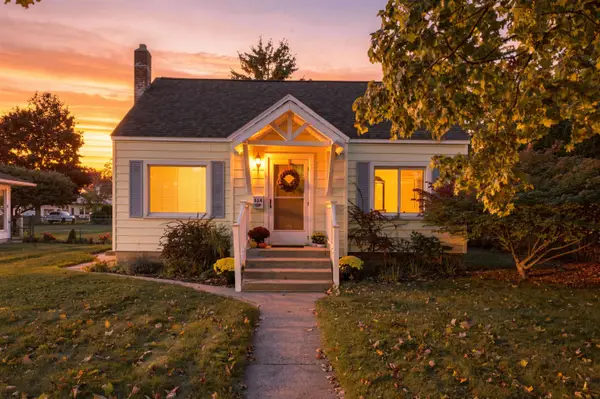 514 W Thirteenth ST, TraverseCity, MI 49684