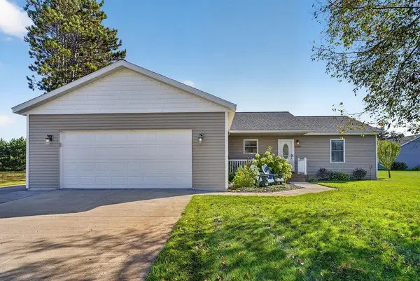 3086 Tamara, Grawn, MI 49637