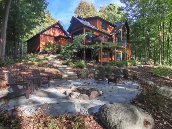 11645 Overlook, Thompsonville, MI 49683