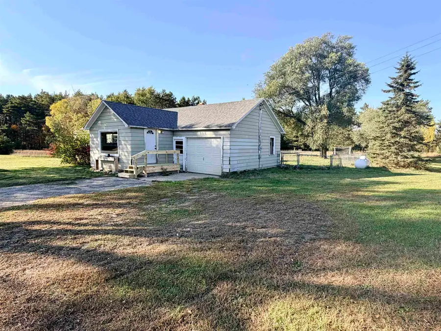 4774 W 16 RD, Mesick, MI 49668 - #3