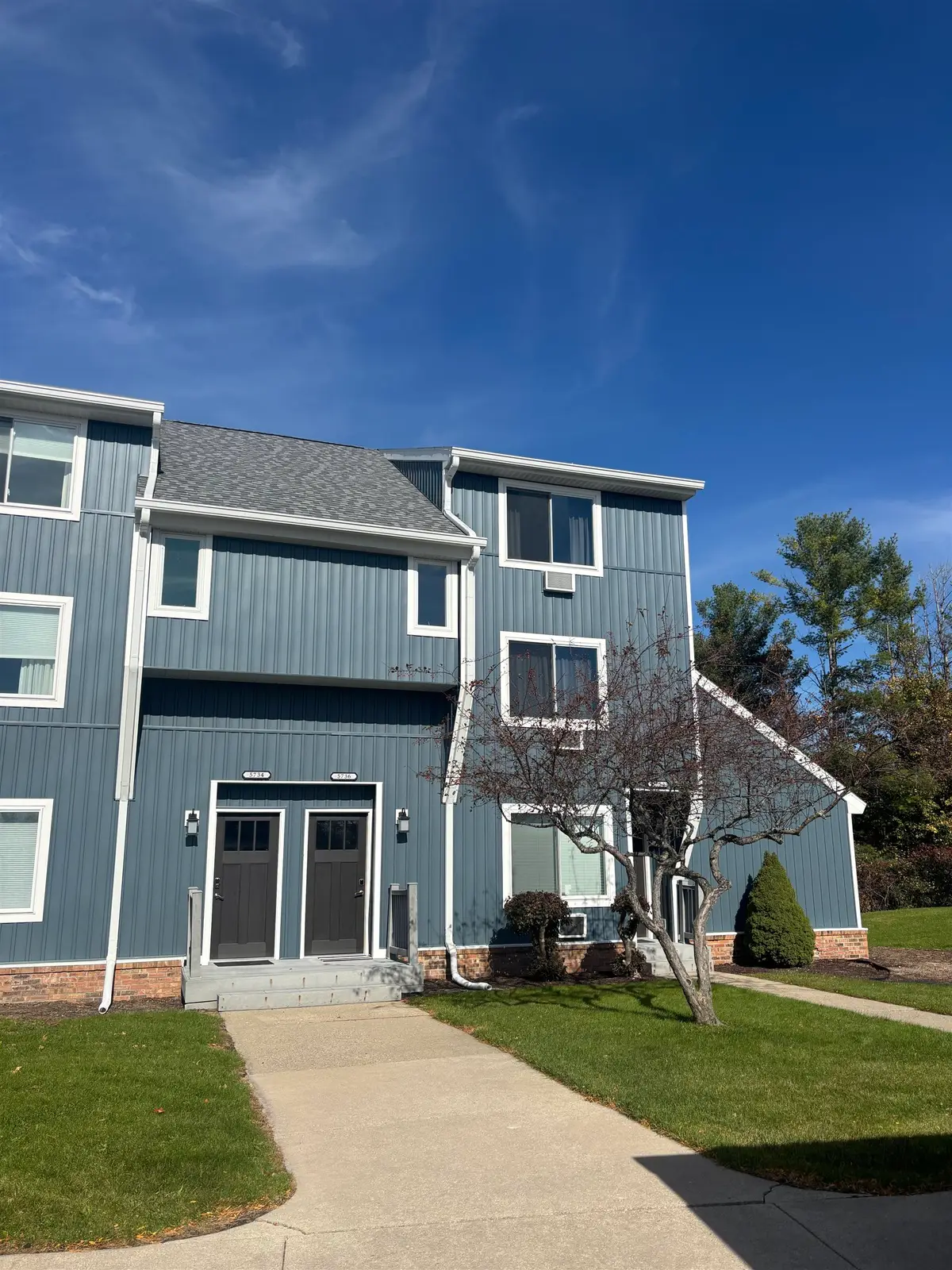 5736 Hilltop WAY, Acme, MI 49686 - #1