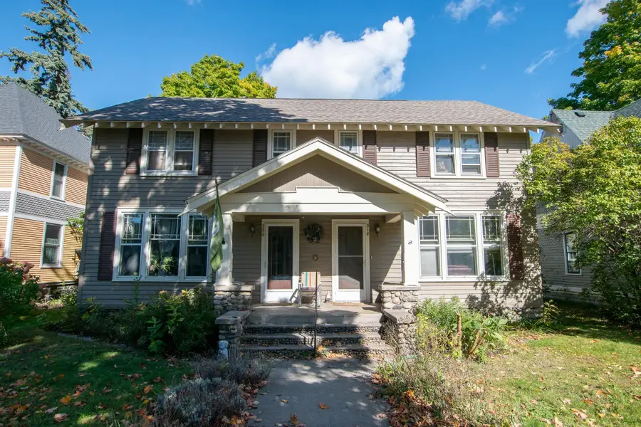 318-320 Seventh ST, Traverse City, MI 49684 - #2