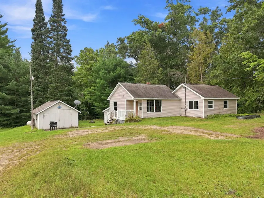 1893 W Maple Grove, Farwell, MI 48622 - #2