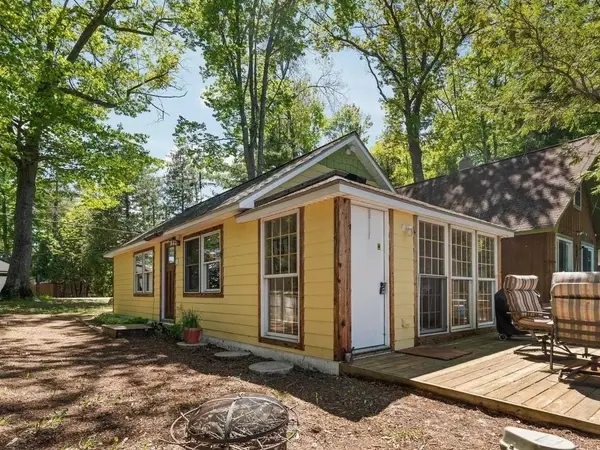 2603 Crescent Shores, TraverseCity, MI 49685