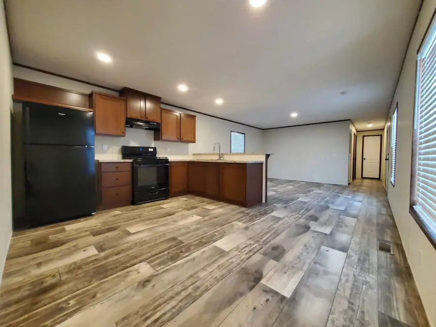 8649 S Loomis RD, Shepherd, MI 48883 - Image #3