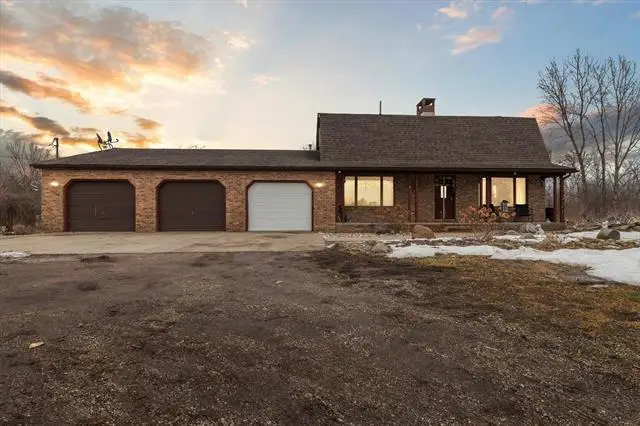 287 W Saint Charles RD, Ithaca, MI 48847 - Image #1