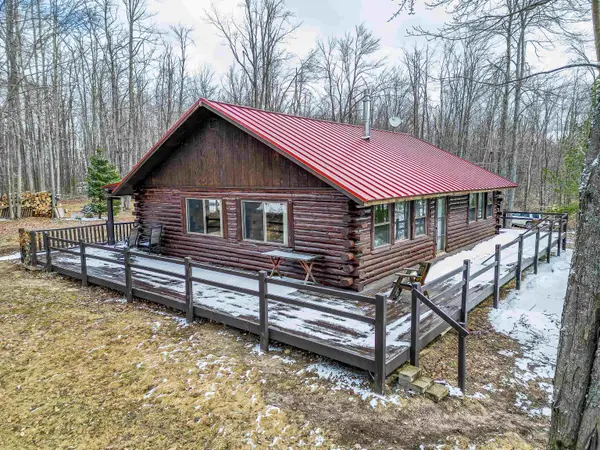 6004 N Greenway, Frederic, MI 49733