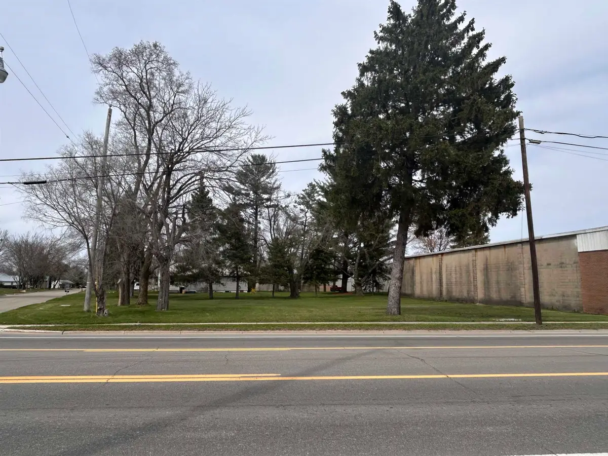 434 W 5th, Clare, MI 48617 - Image #1