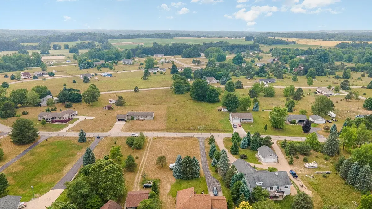 1016 Pyrenees, Lake Isabella, MI 48893 - #1
