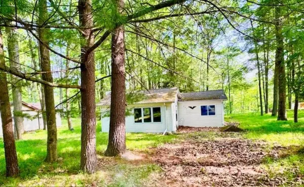 751 Bungo Lake, Harrison, MI 48625