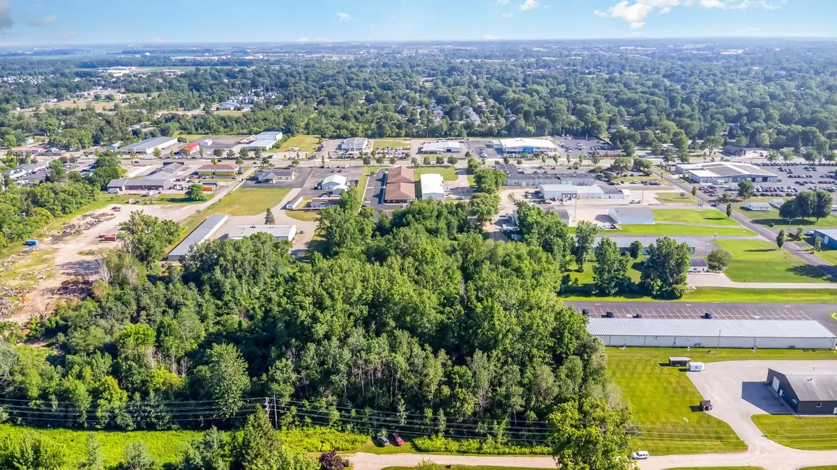4639 Corporate, Union, MI 48858 - Image #1