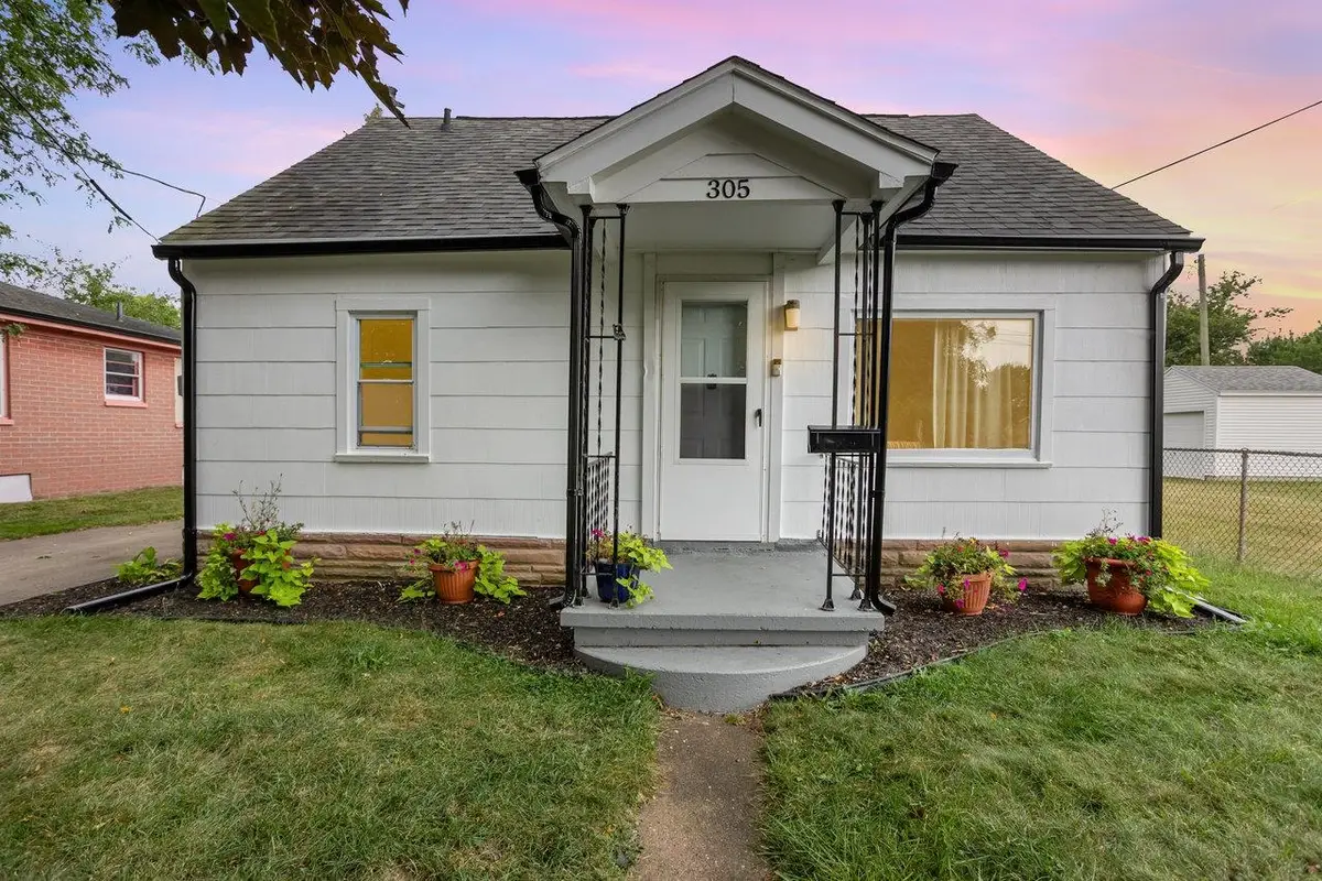 305 Marston ST, Bay City, MI 48706 - Image #1