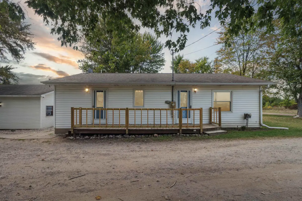 285 W Hoffman, Pine River, MI 48880 - Image #1