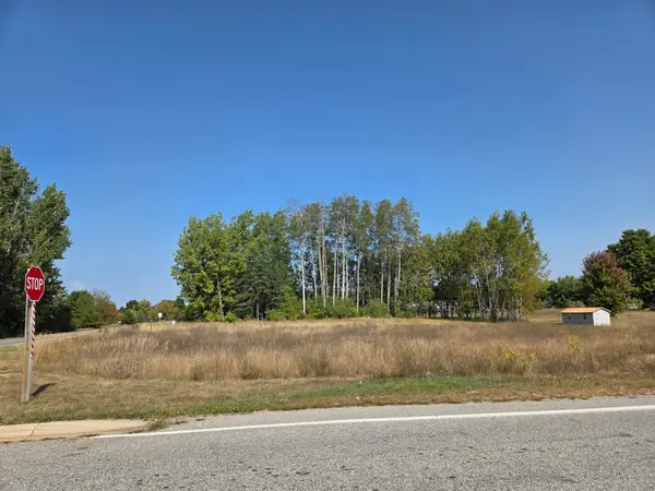 1001 El Camino Grande, Weidman, MI 48893