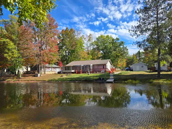 159 Aspenwood DR, Prudenville, MI 48651