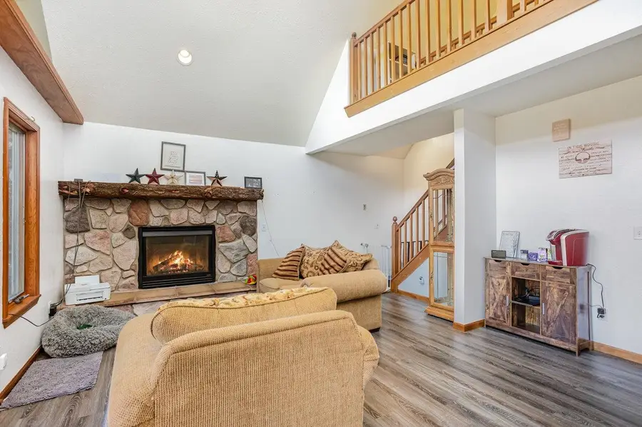 823 Valley Stream CT, Harrison, MI 48625 - Image #3