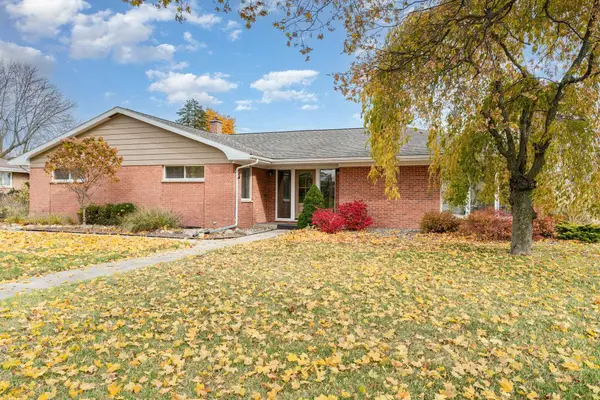 424 Fairlane DR, Alma, MI 48801