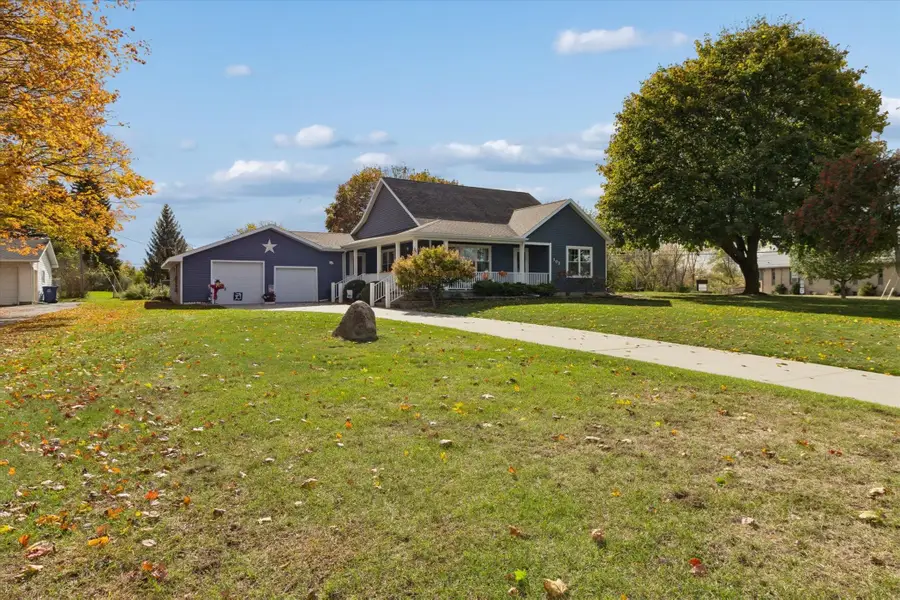 102 E State ST, Bethany, MI 48880 - Image #2