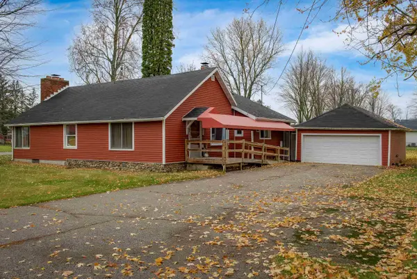 112 W Fraser, Coleman, MI 48618