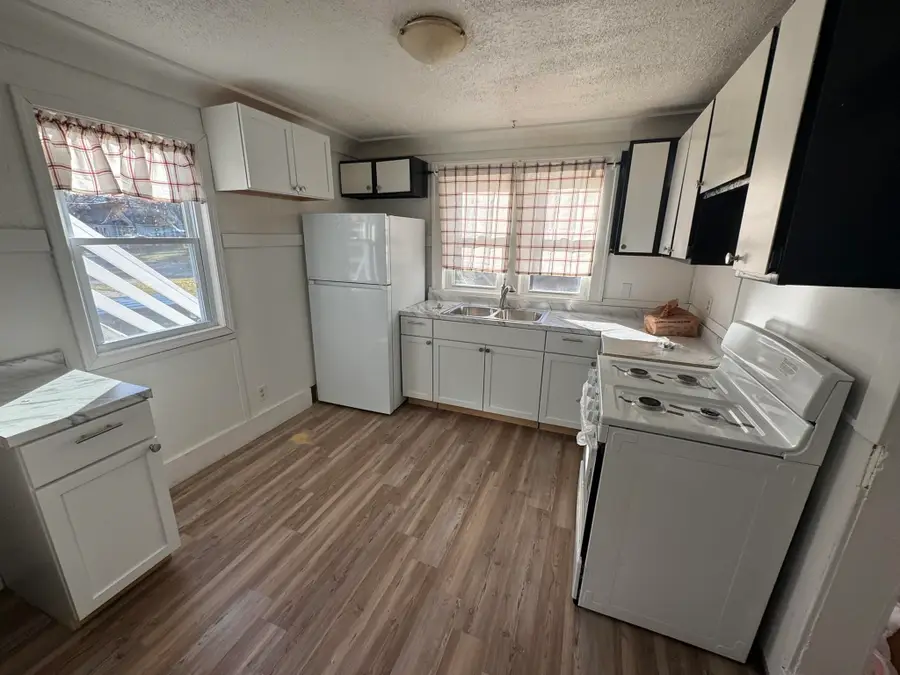 211 E Bennett, Mount Pleasant, MI 48858 - Image #2