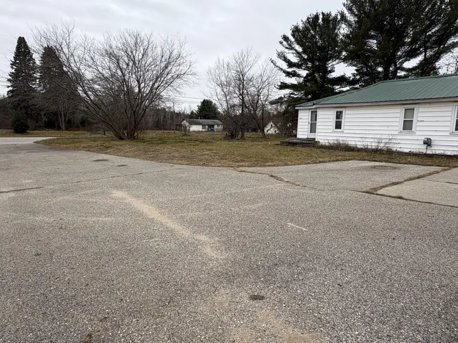 7315 E Pickard ST, Chippewa, MI 48858 - Image #2