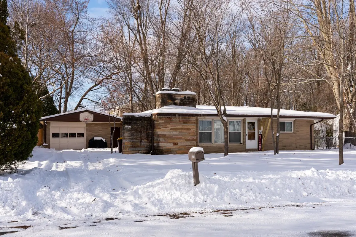 1736 Stockman RD, Mount Pleasant, MI 48858 - Image #1