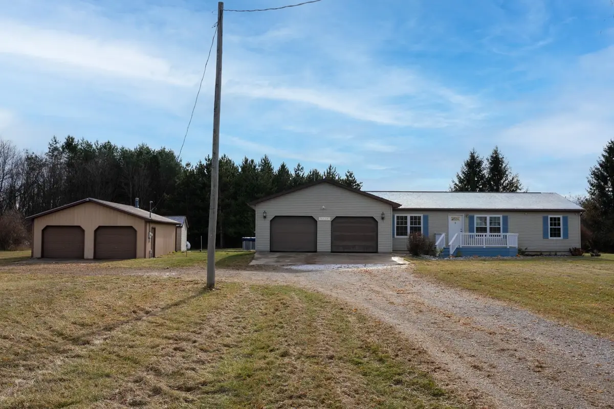 2714 E Blanchard RD, Shepherd, MI 48883 - Image #1