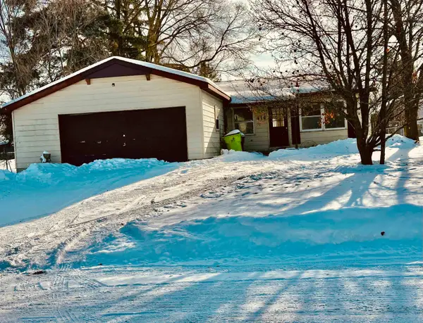 414 Cottage, Clare, MI 48617