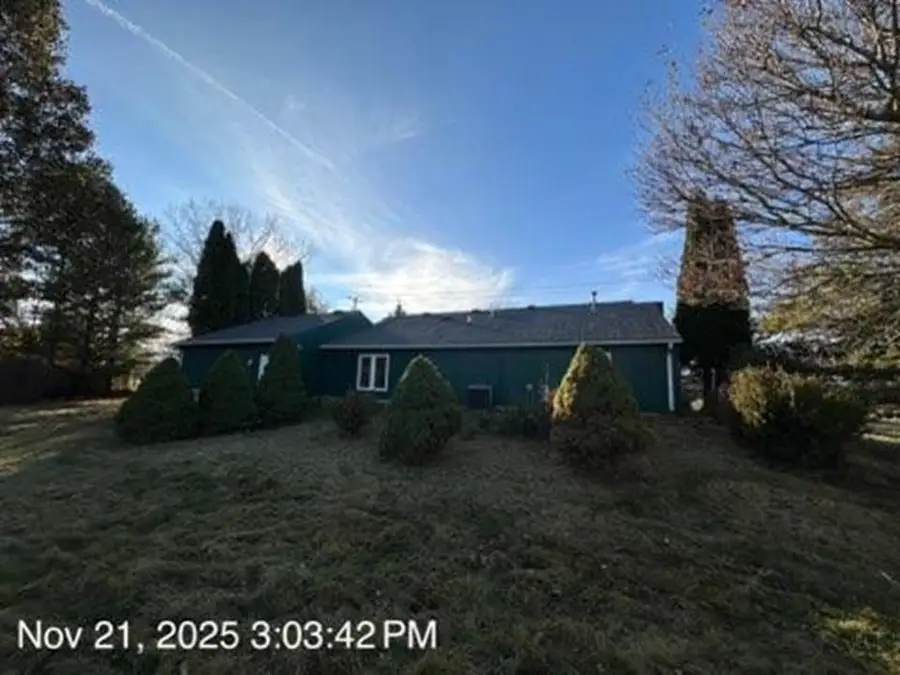 5371 S Crawford RD, Union, MI 48858 - Image #2