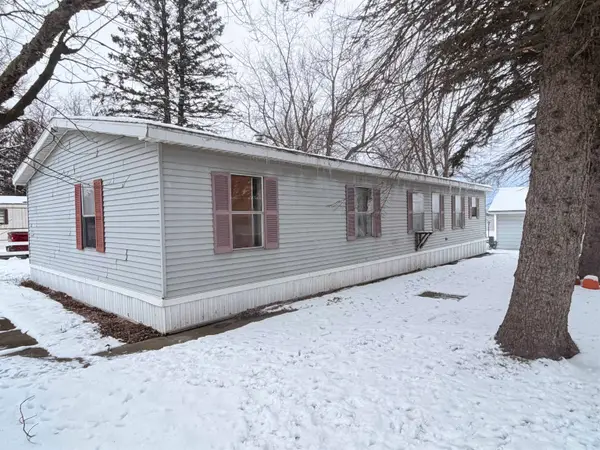 452 Elm, Breckenridge, MI 48615