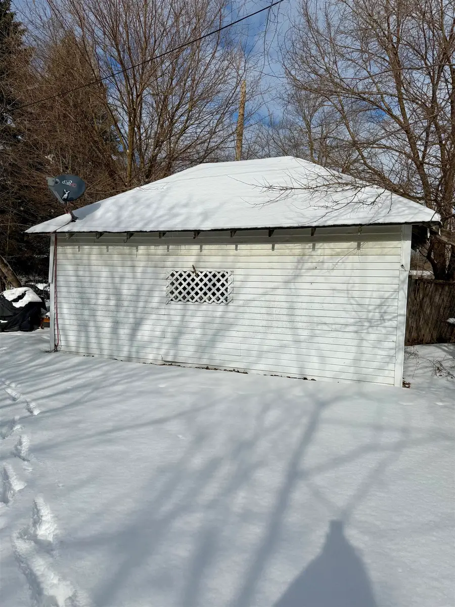 616 Bridge, Alma, MI 48801 - #3