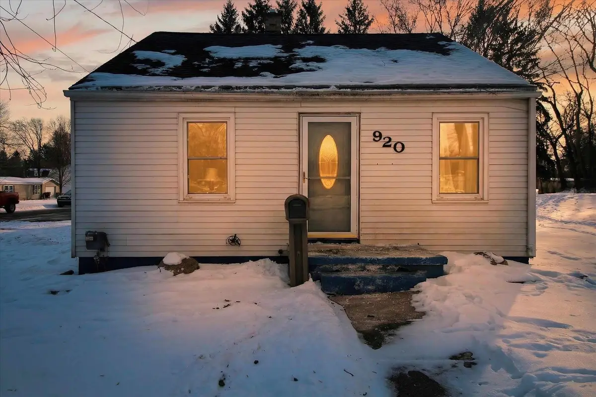 920 Ely, Alma, MI 48801 - #1