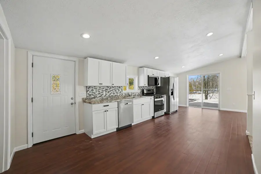 6820 W Shore, Weidman, MI 48893 - #3