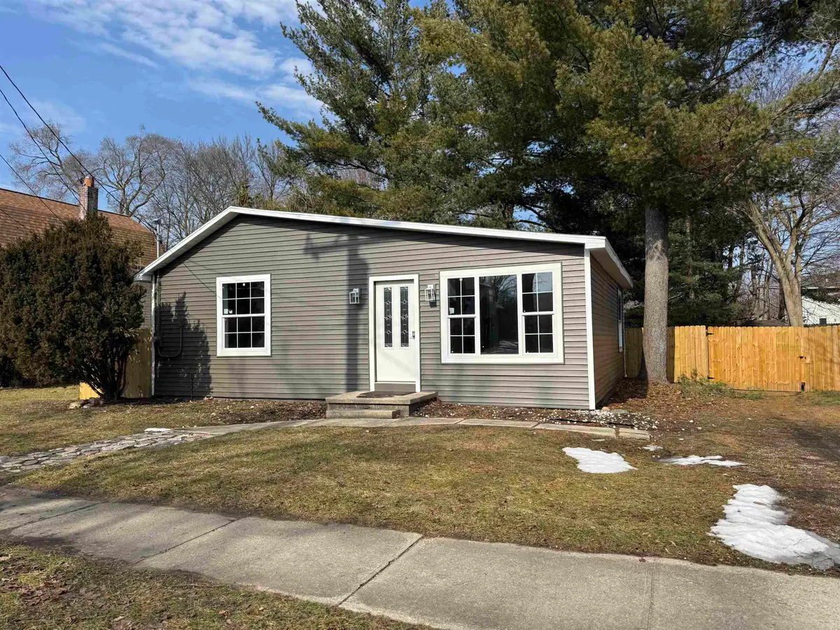 1005 E Chippewa ST, Mount Pleasant, MI 48858 - #1