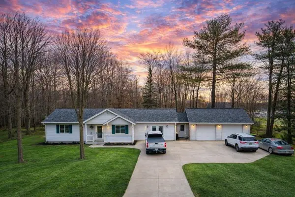 1312 Vinewood, Clare, MI 48617