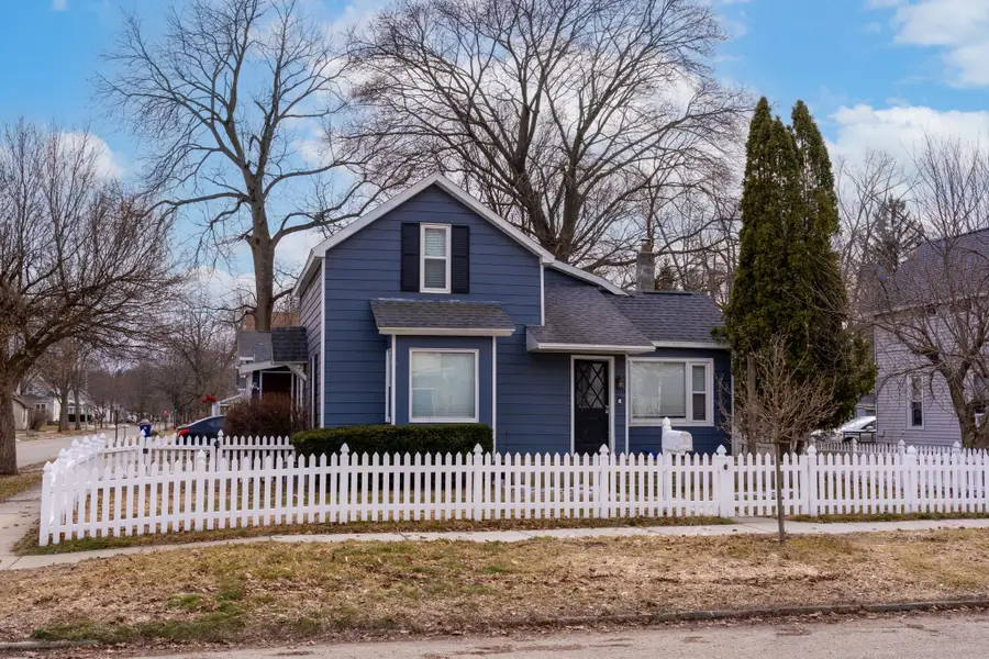 320 E Wisconsin, Mount Pleasant, MI 48858 - #2