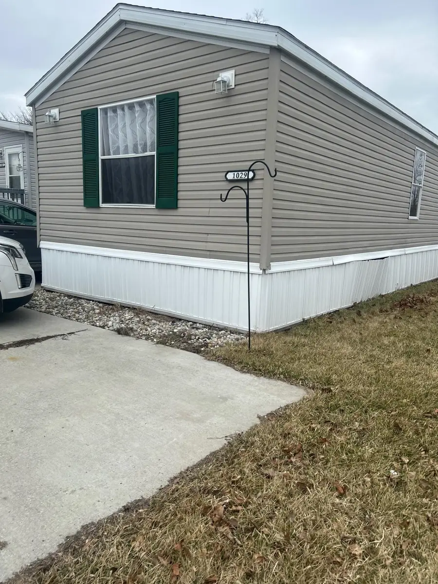 1029 Pebble Creek, Mount Pleasant, MI 48858 - #2