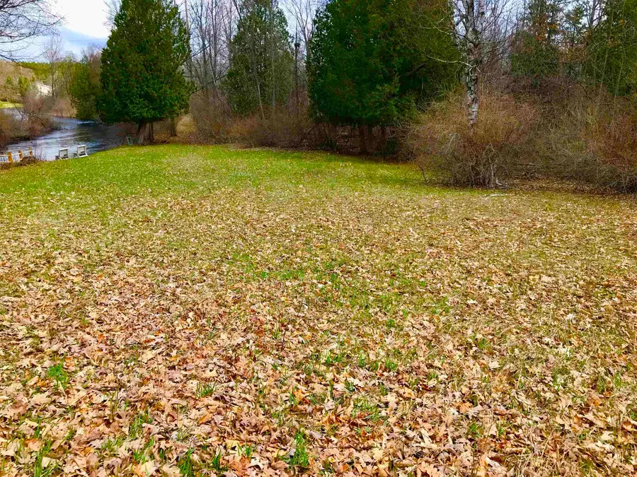 1041 & 1043 Bonanza, Weidman, MI 48893 - #3